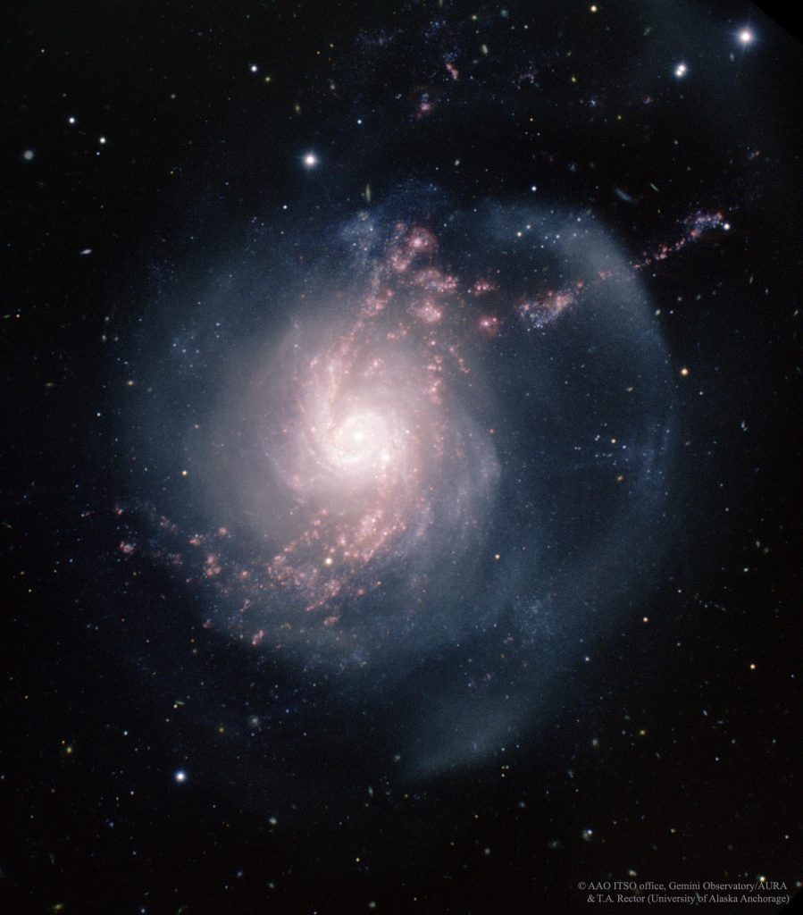 NGC 3310 : une galaxie spirale en phase de formation intense d&rsquo;&eacute;toiles