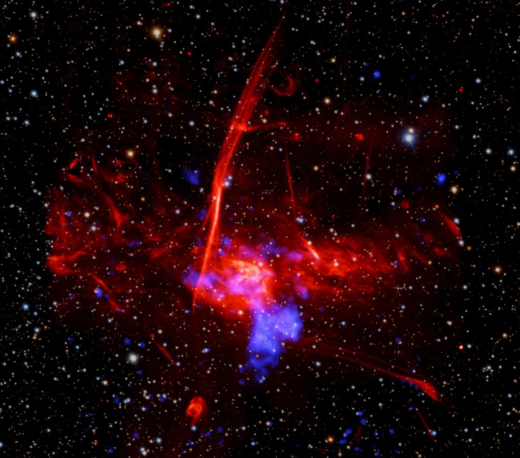 &Eacute;ventuel vestige de supernova au centre de la Voie lact&eacute;e