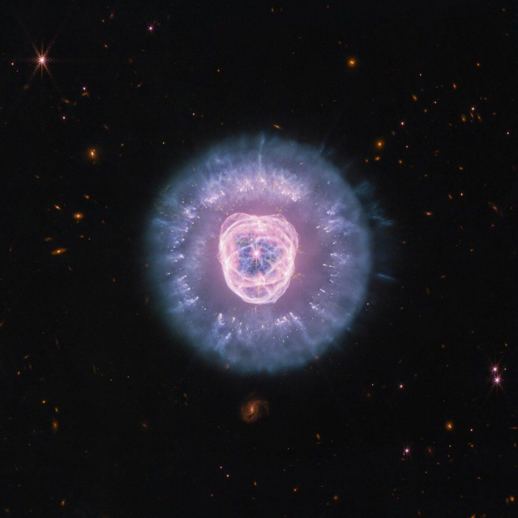 Images du JWST : la nébuleuse de la Tête de Lion
